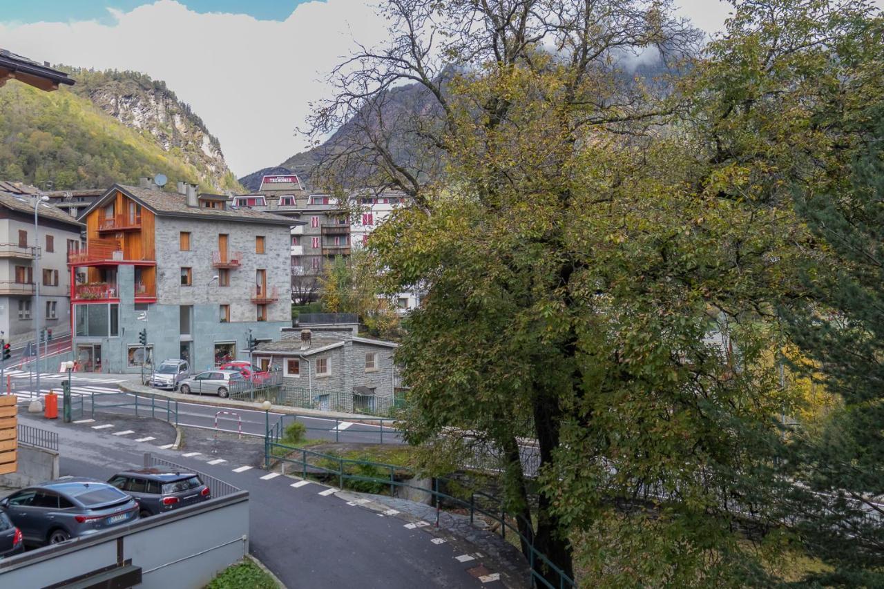Ferienwohnung Ihost Flat - Valmalenco Centro Chiesa in Valmalenco Exterior foto